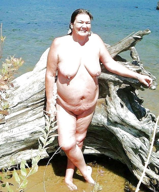 20P Mature bbw's are horny to