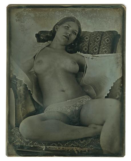23P Black & White Classic Filth
