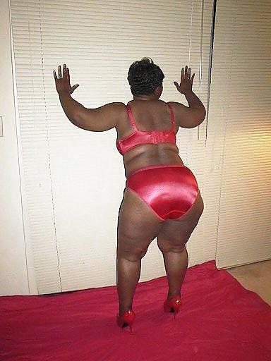 9P Black milf