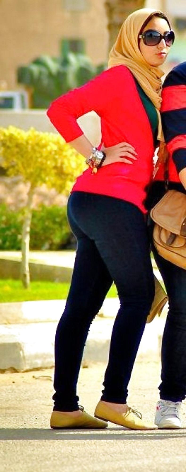 17P Arab and turkish girls