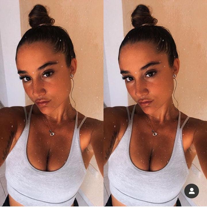 16P Paloma Mnhs 01  Bikini neighbor