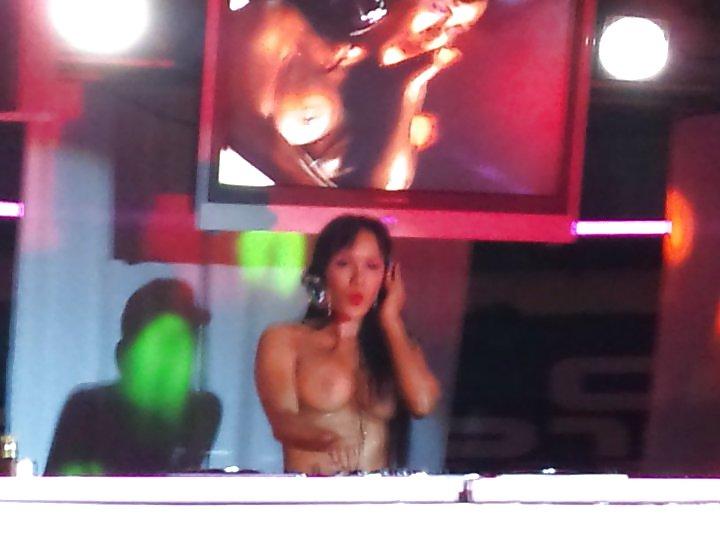 25P Sexy Young Hot Latina Girls Dancing