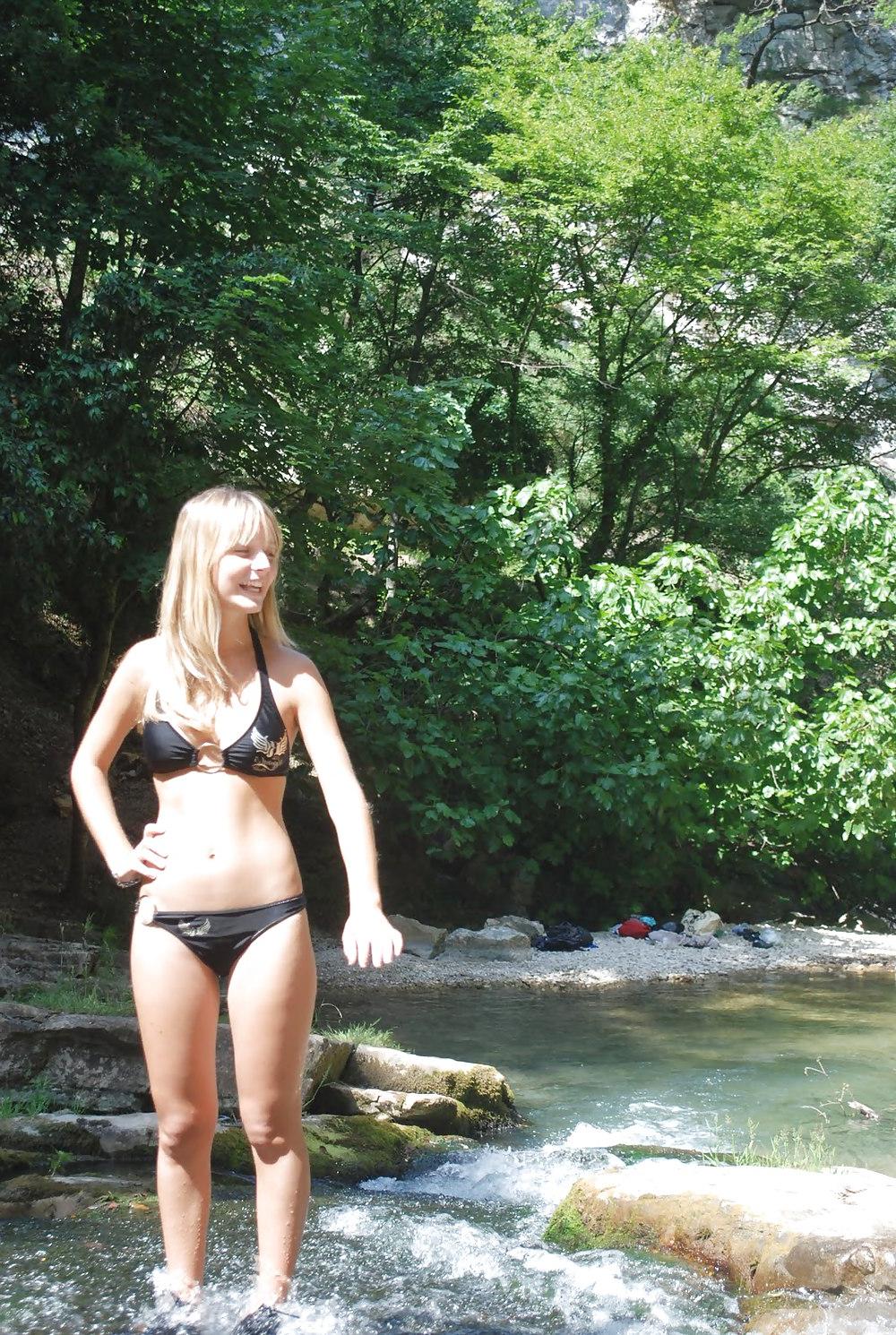 25P Amateurs sexy bikini and almost nudes in public
