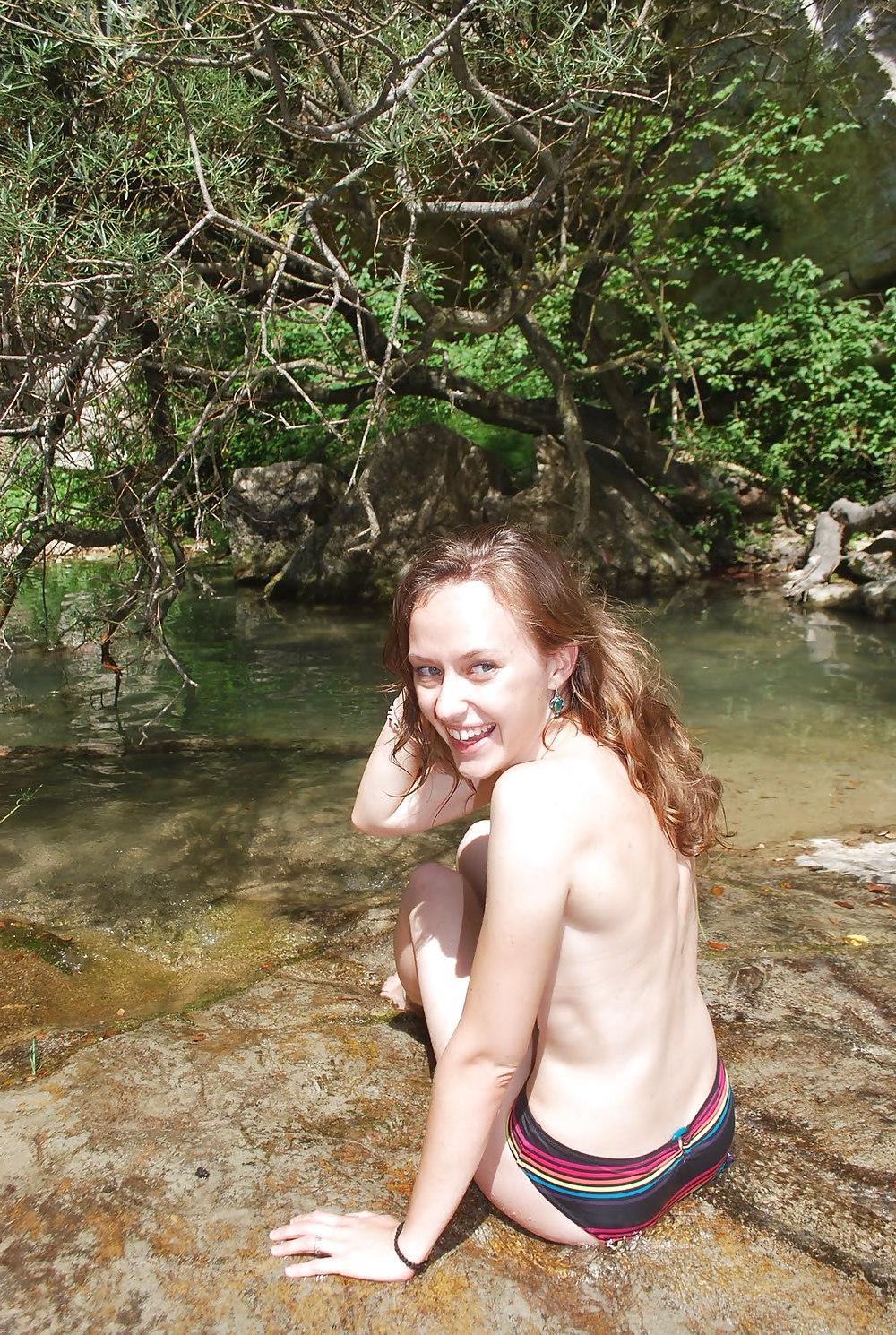 25P Amateurs sexy bikini and almost nudes in public