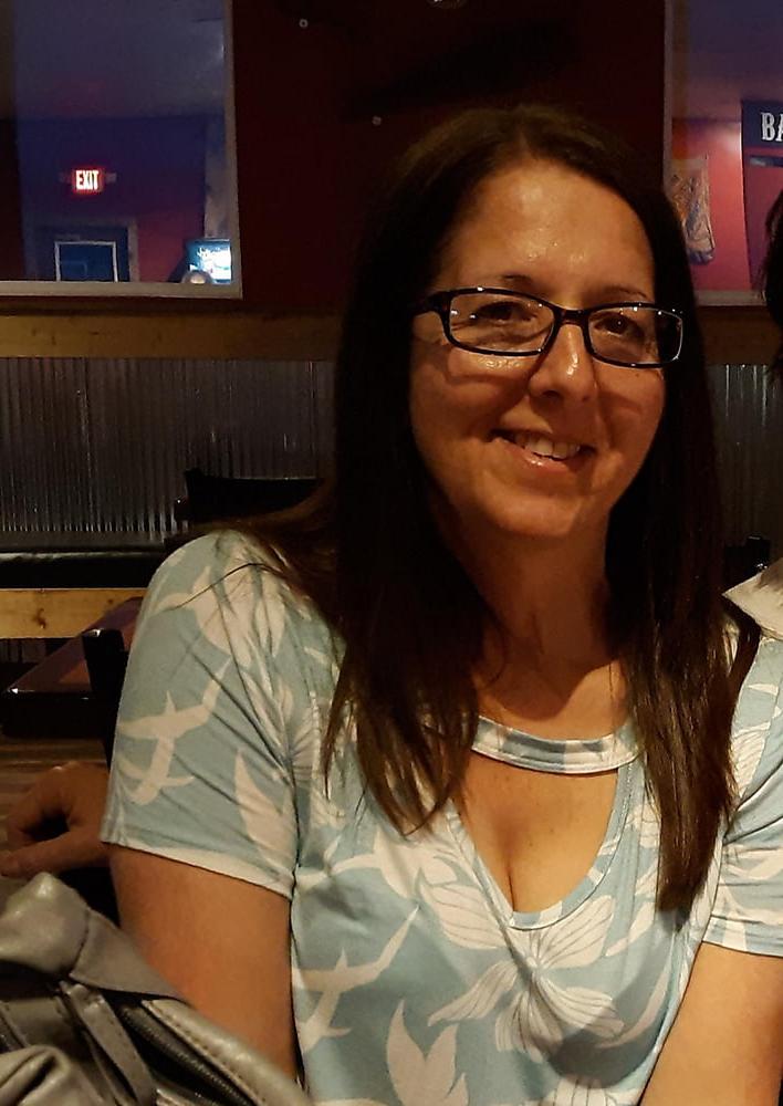 25P Granny Cleavage 20