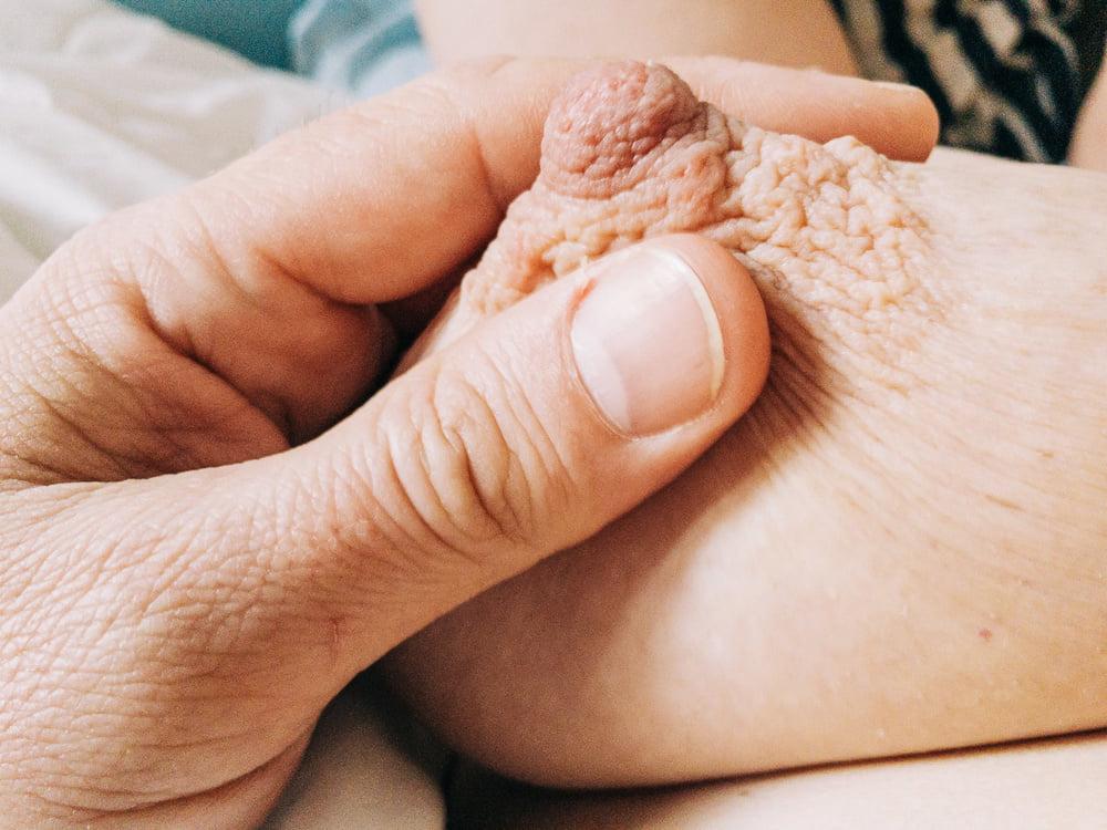10P playing with wife's big nipple