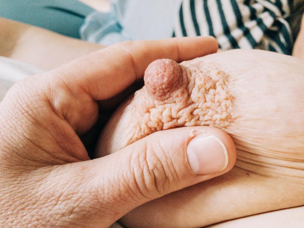 10P playing with wife's big nipple