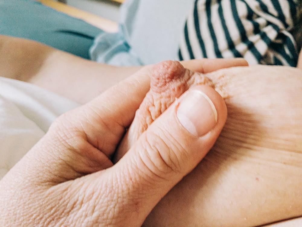 10P playing with wife's big nipple