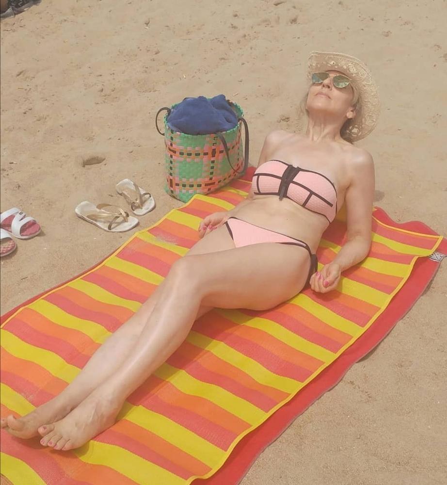 19P Mature Lady Craves to be Owned