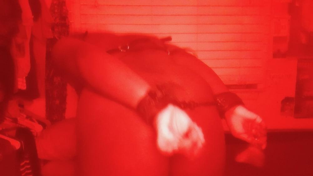 25P roxie in red