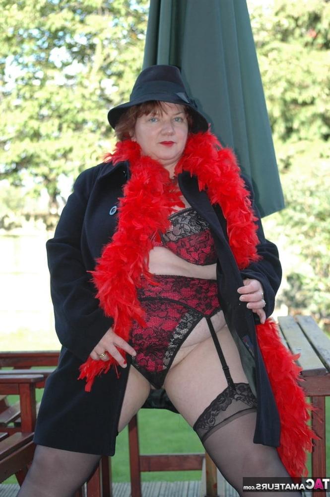 25P Chris44g Red &amp; Black Lingerie