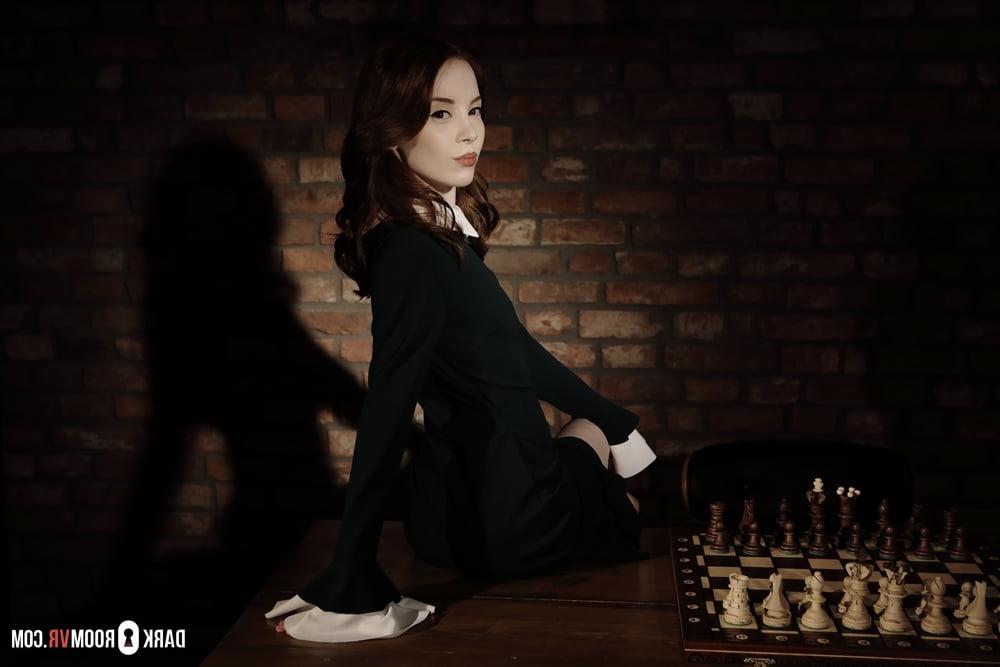 25P 'Checkmate, bitch!' with gorgeous girl Lottie Magne