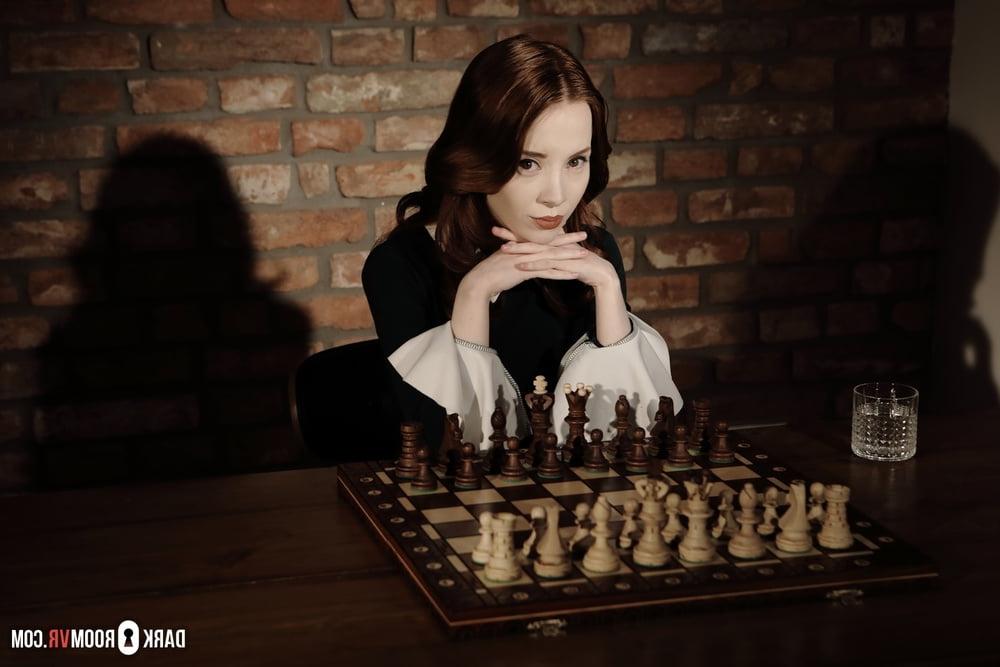 25P 'Checkmate, bitch!' with gorgeous girl Lottie Magne