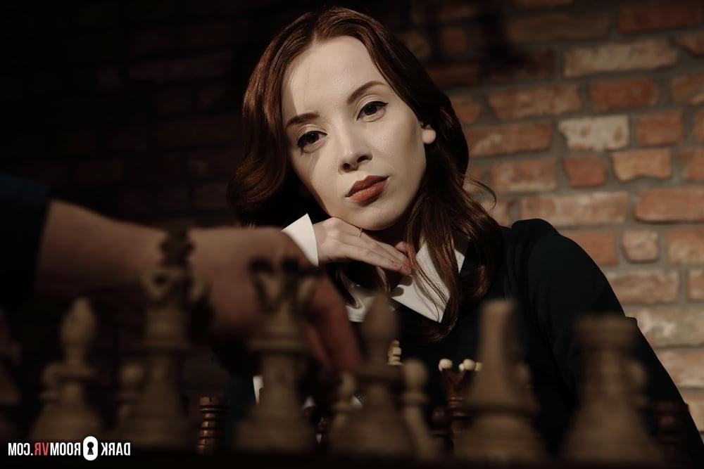 25P 'Checkmate, bitch!' with gorgeous girl Lottie Magne