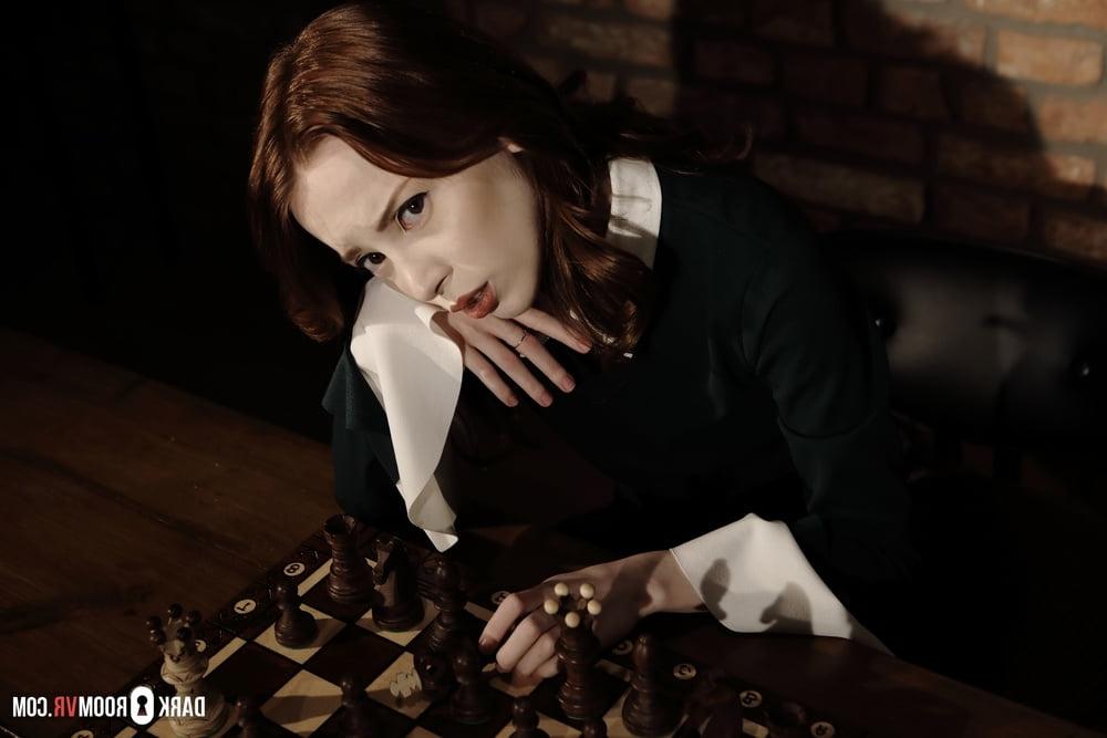 25P 'Checkmate, bitch!' with gorgeous girl Lottie Magne