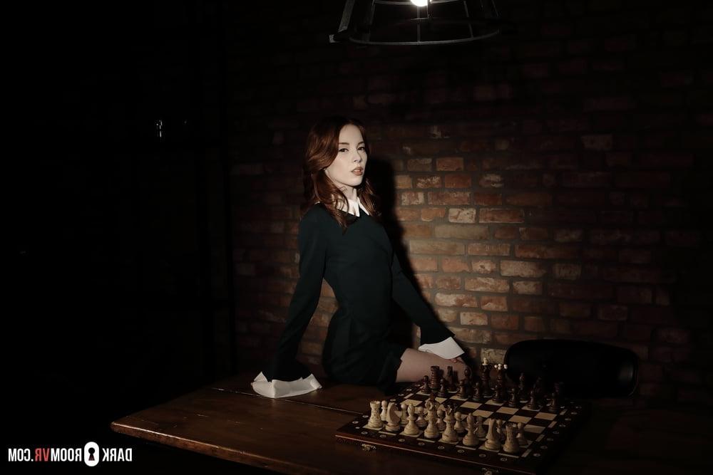 25P 'Checkmate, bitch!' with gorgeous girl Lottie Magne