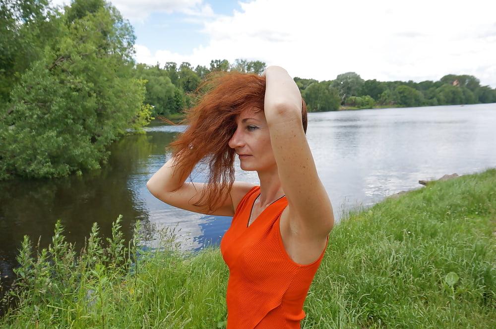 16P Bicolored Bikini 'n' Red Blouse