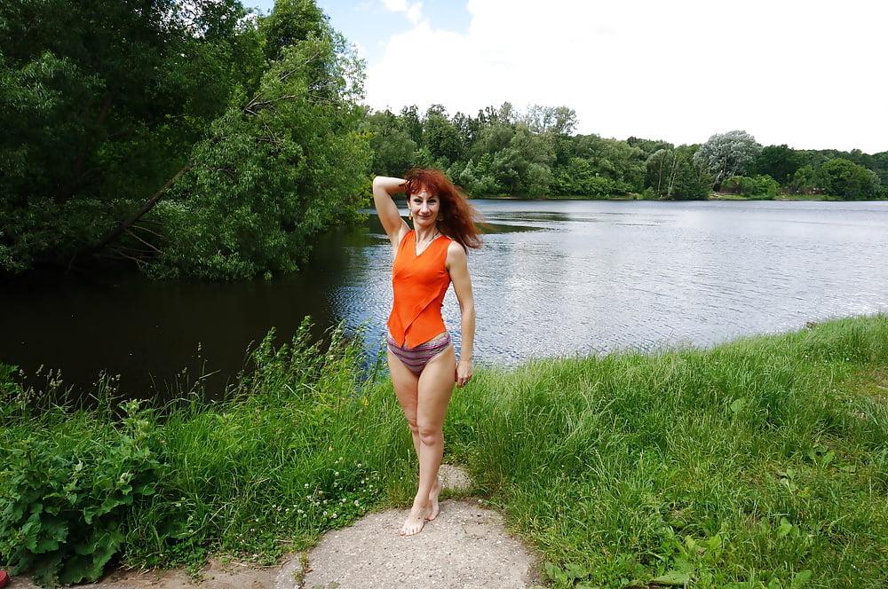 16P Bicolored Bikini 'n' Red Blouse