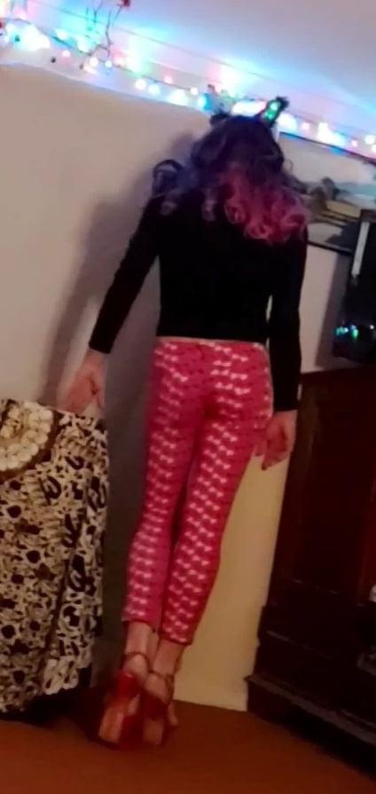 25P My sexy red stretch pants feel so nice