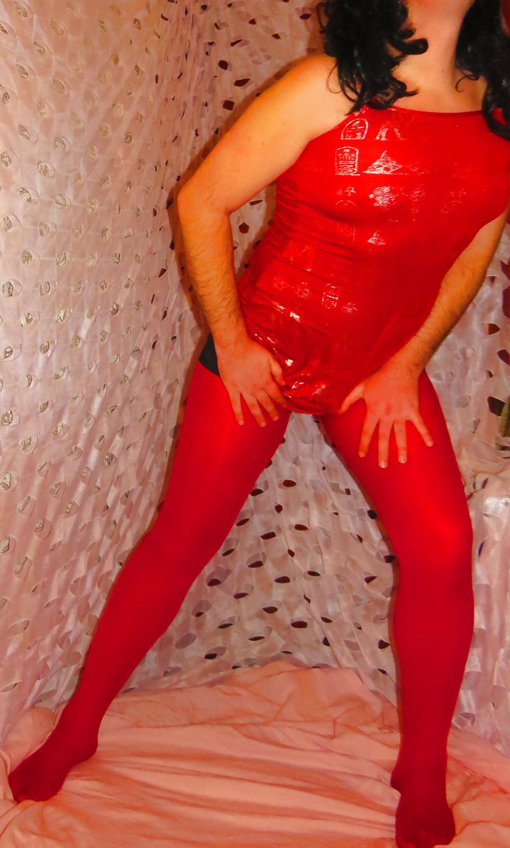25P Sissy Boy Lovelaska - The beautiful red (part 1)