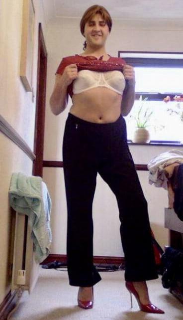 8P Red Top and Sexy Heels