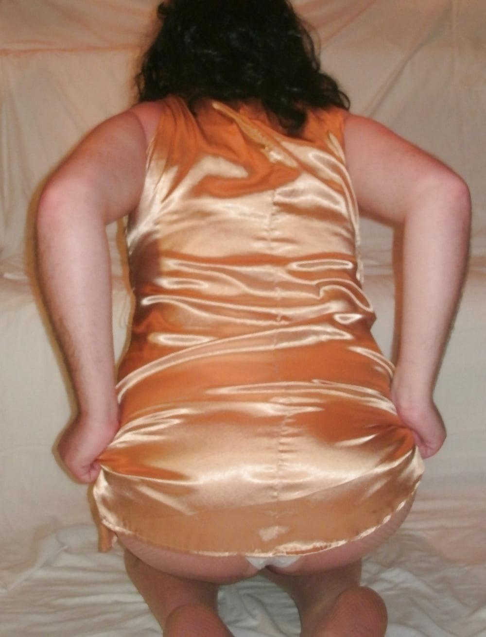 16P Sissy Boy Lovelaska - Golden lady