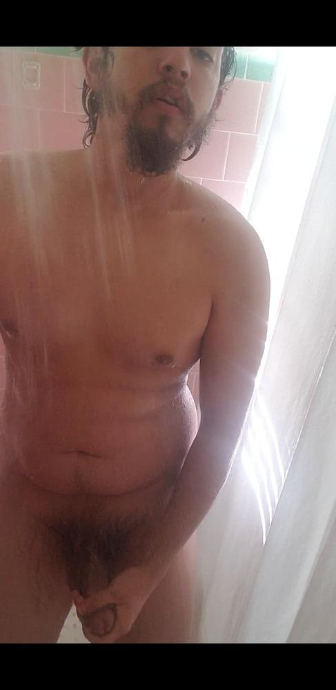 22P Swinging teenage cock in shower