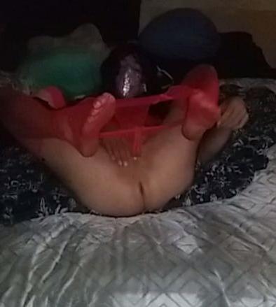 18P Red stoking are so sexy