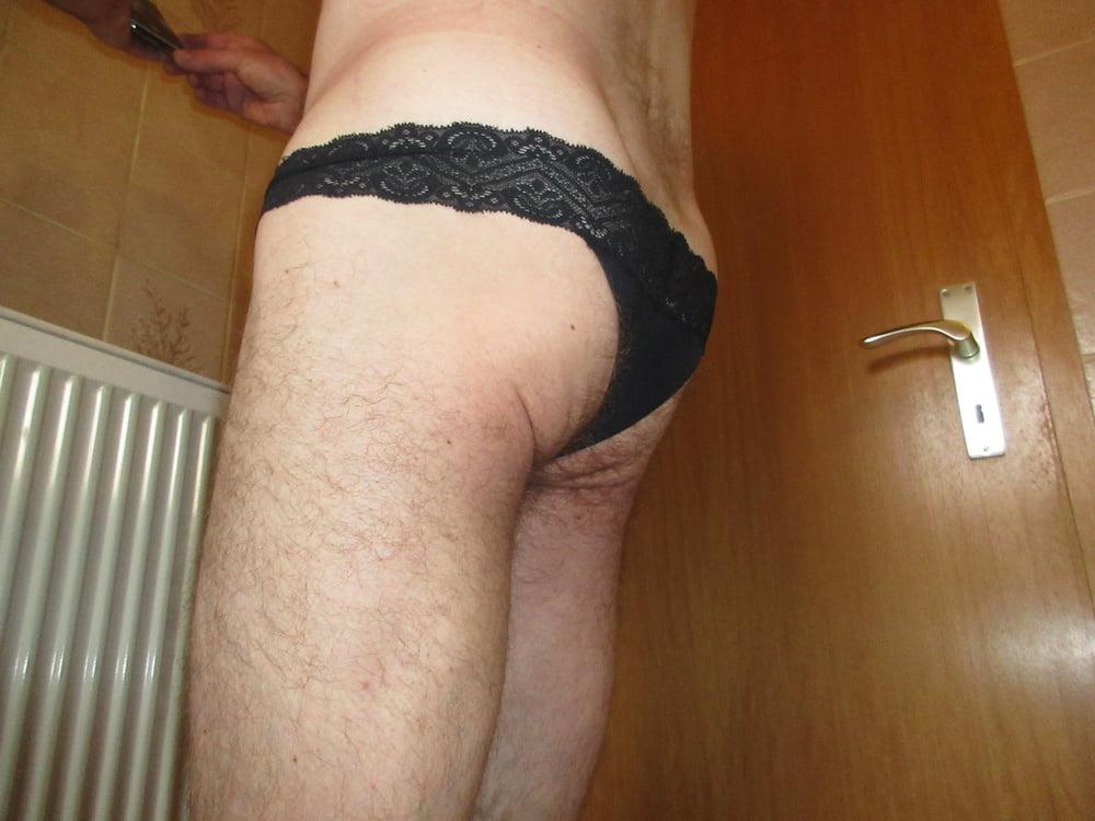 8P Ich in einem getragen Slip einer jungen Dame.