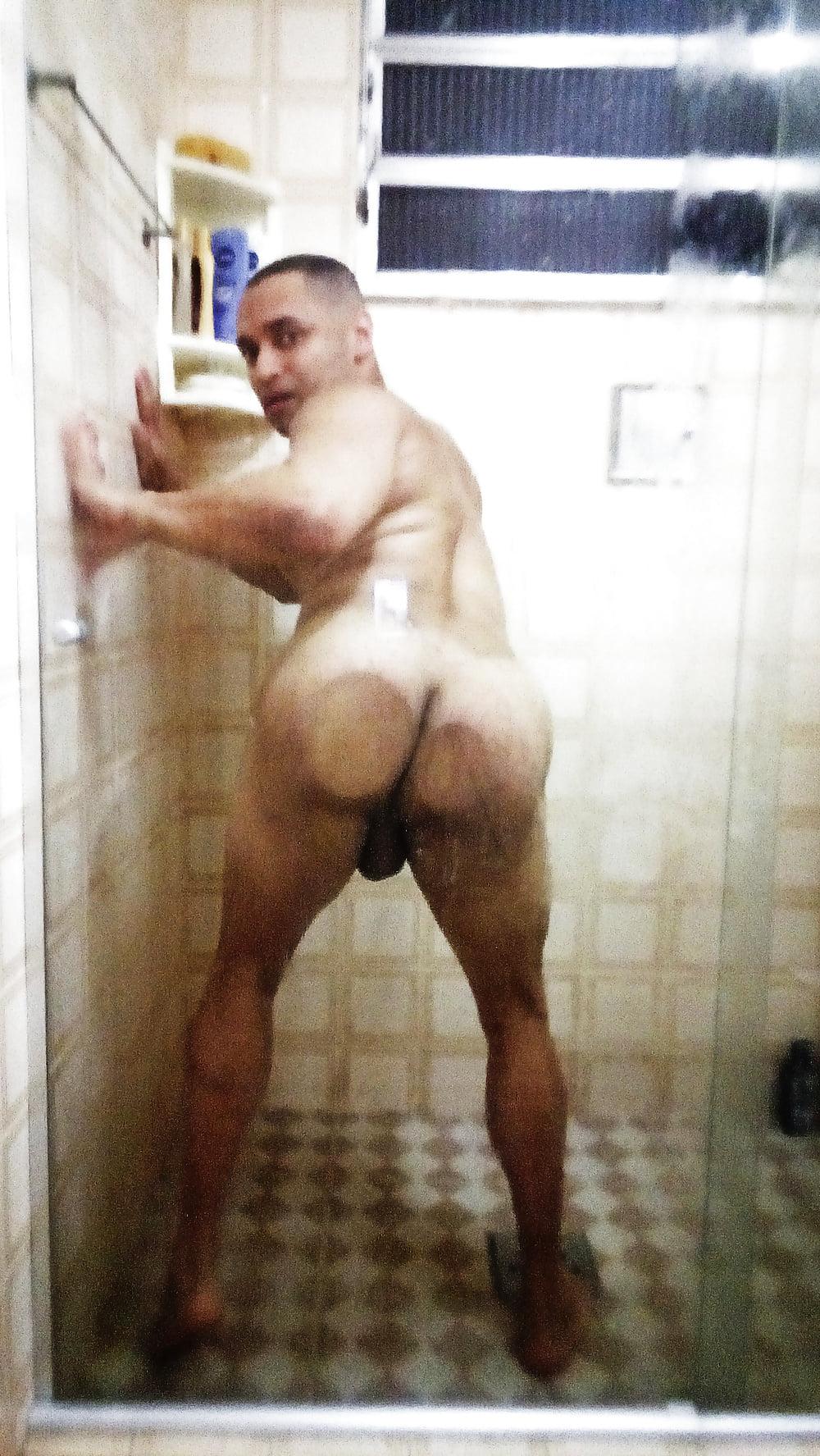 14P 18 - Shower Door