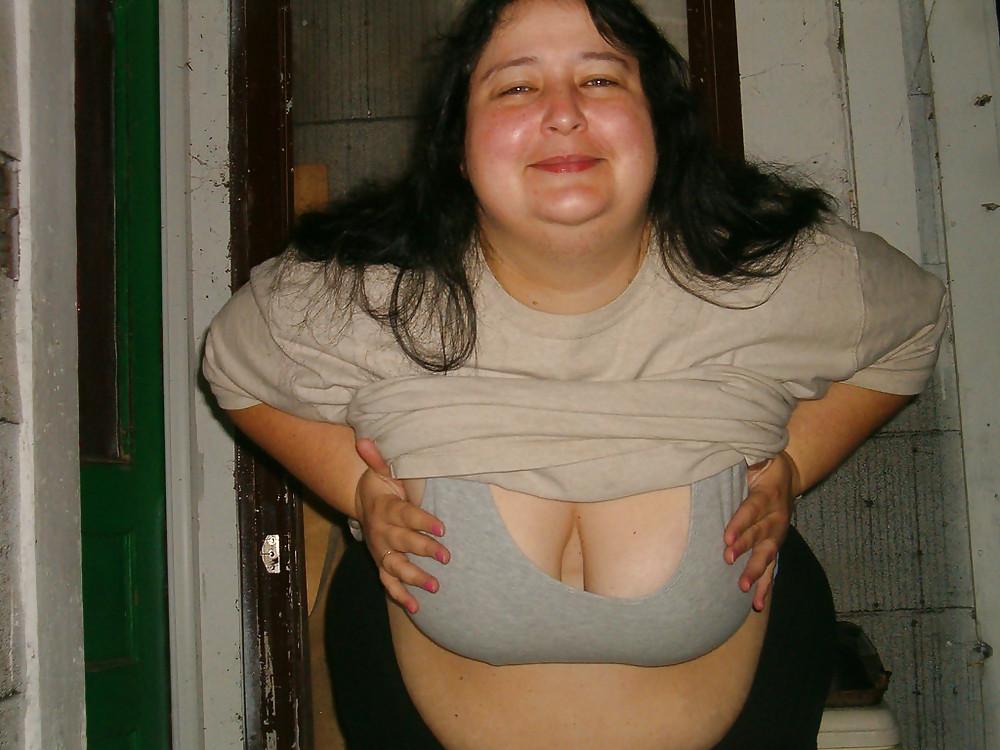 15P More bbw cleavage