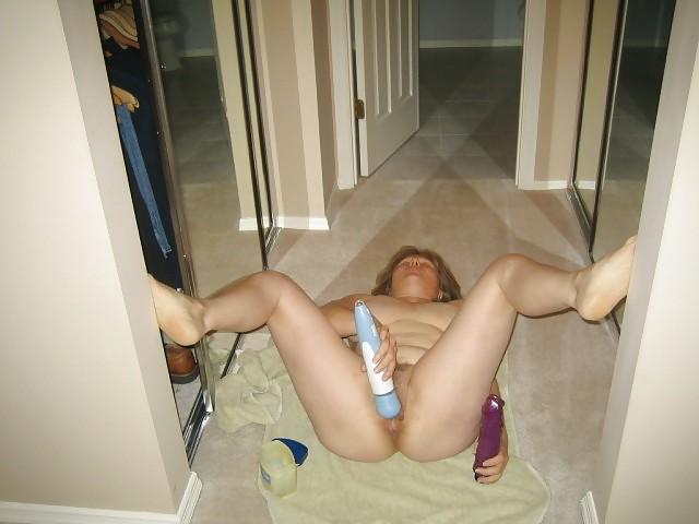 25P MarieRocks 50+ Orgasm Getting Myself Off on Closet Floor