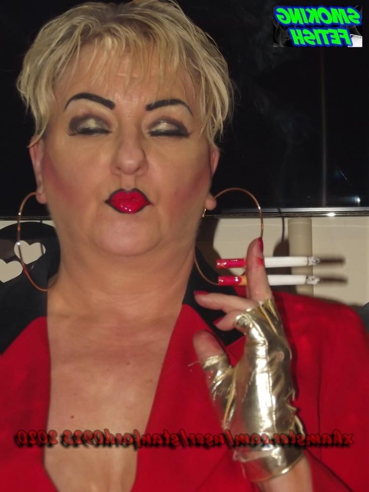 25P SMOKING FETISH WHORE 2