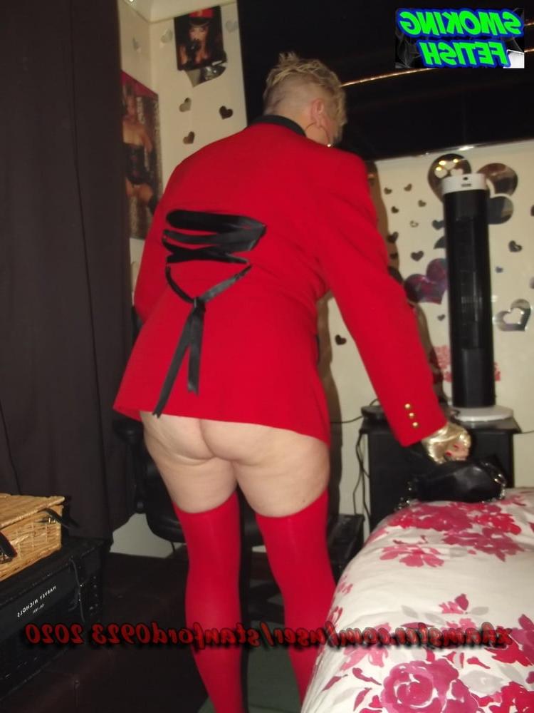 25P SMOKING FETISH WHORE 2