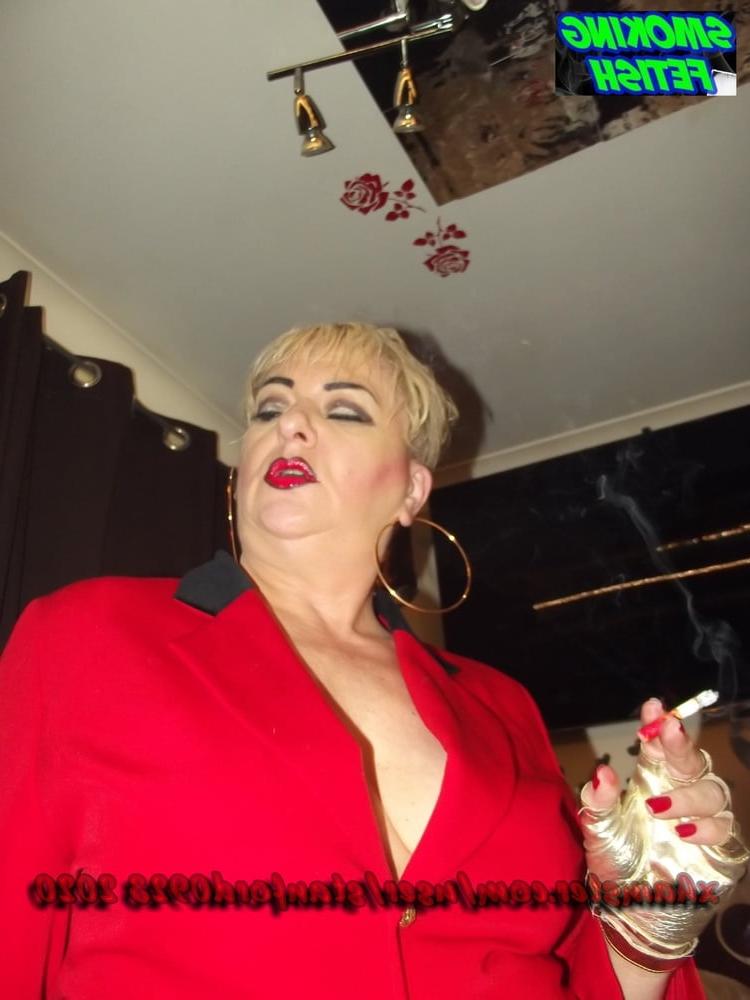 25P SMOKING FETISH WHORE 2