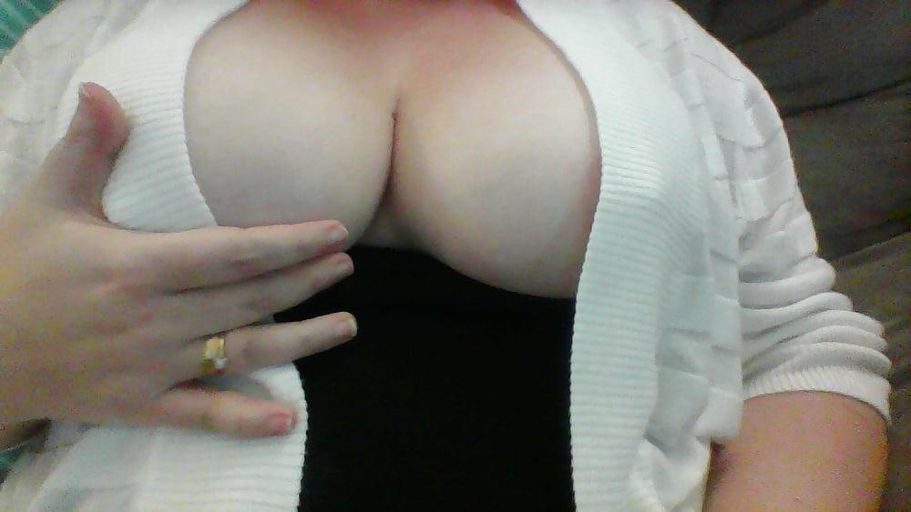 25P Wife &amp; Milf  -  Random Chest - Tits - Cleavage - Boob Shots