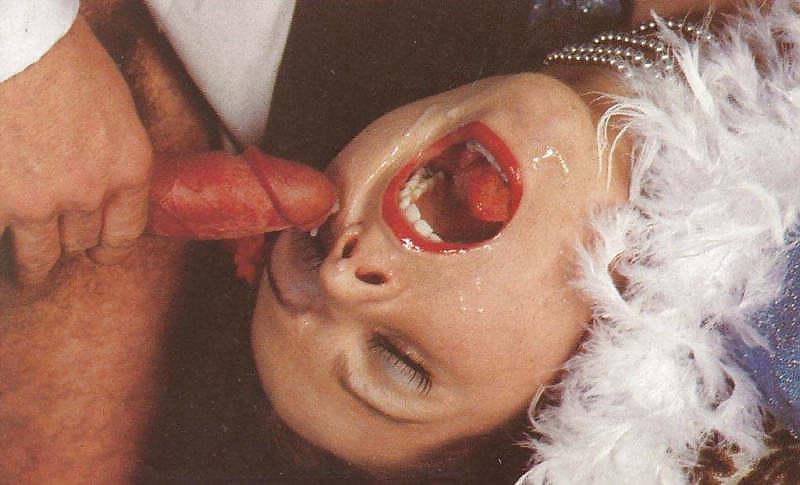 25P Potpurri of Retro Ero and Porn Photos 1