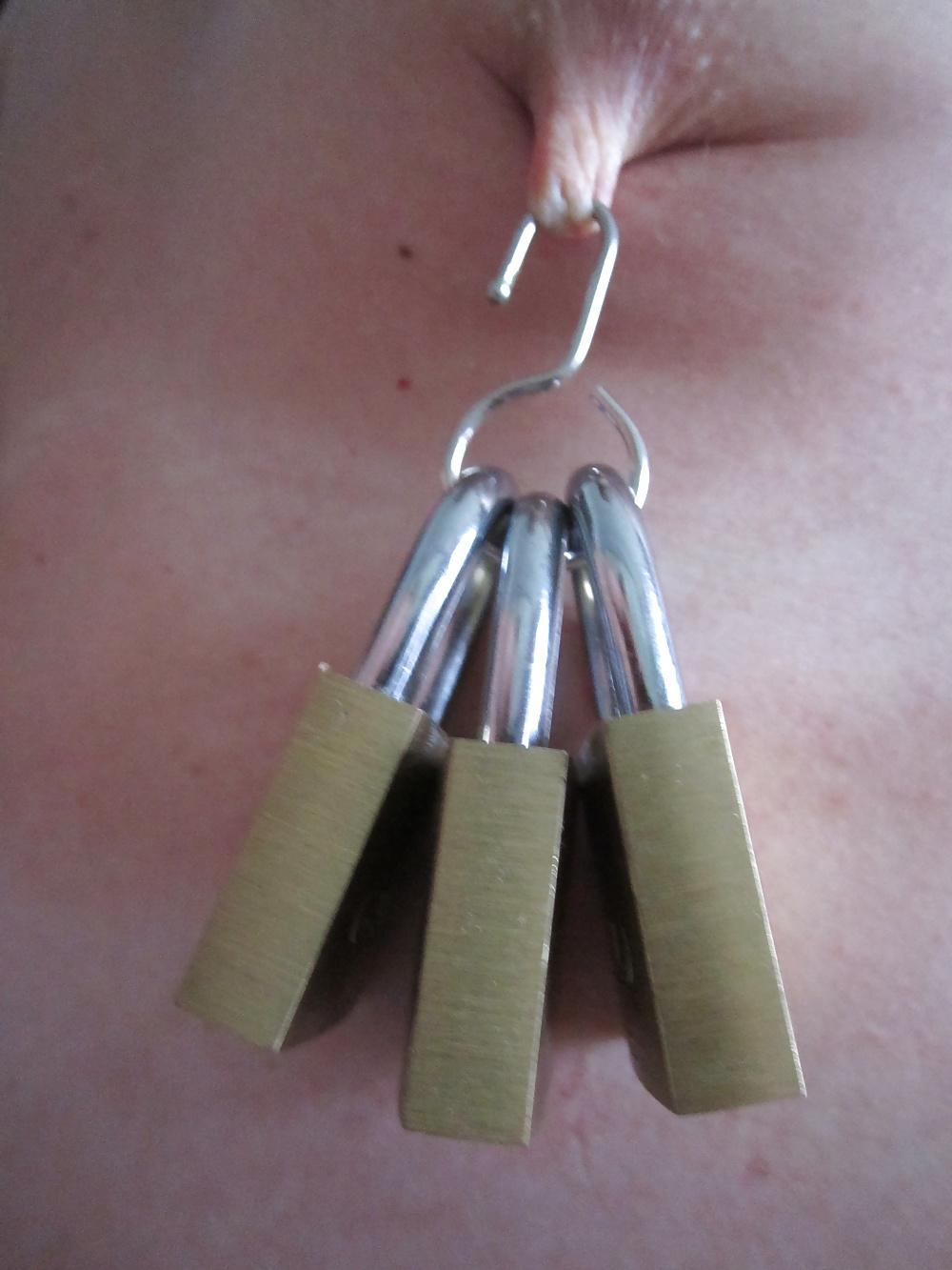 6P male nipple stretching