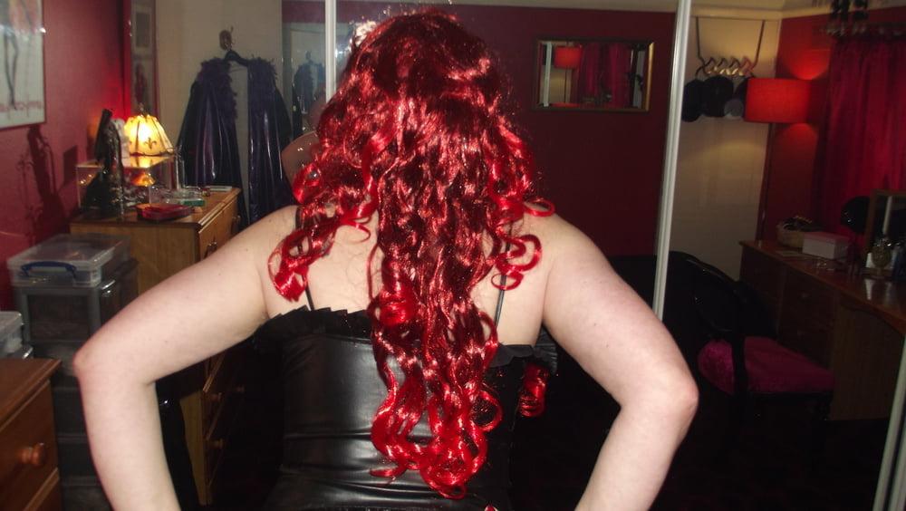 25P RED