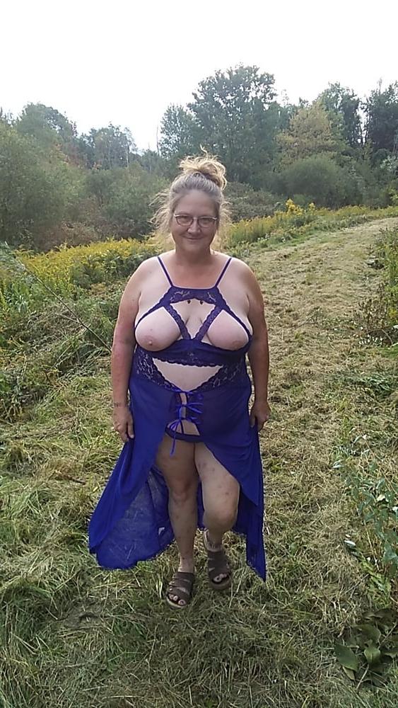 15P lingerie in nature 2