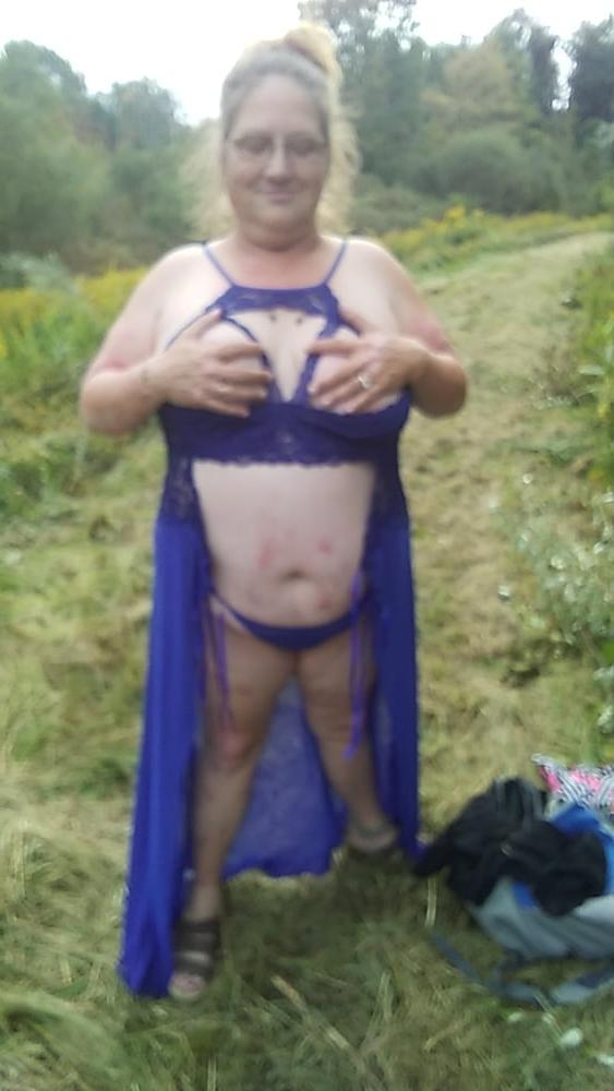 15P lingerie in nature 2