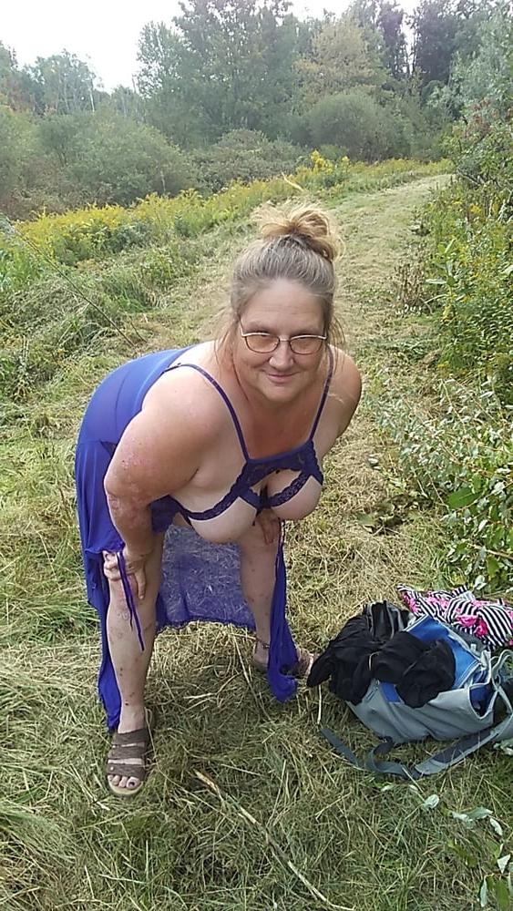 15P lingerie in nature 2