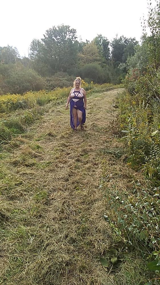 15P lingerie in nature 2