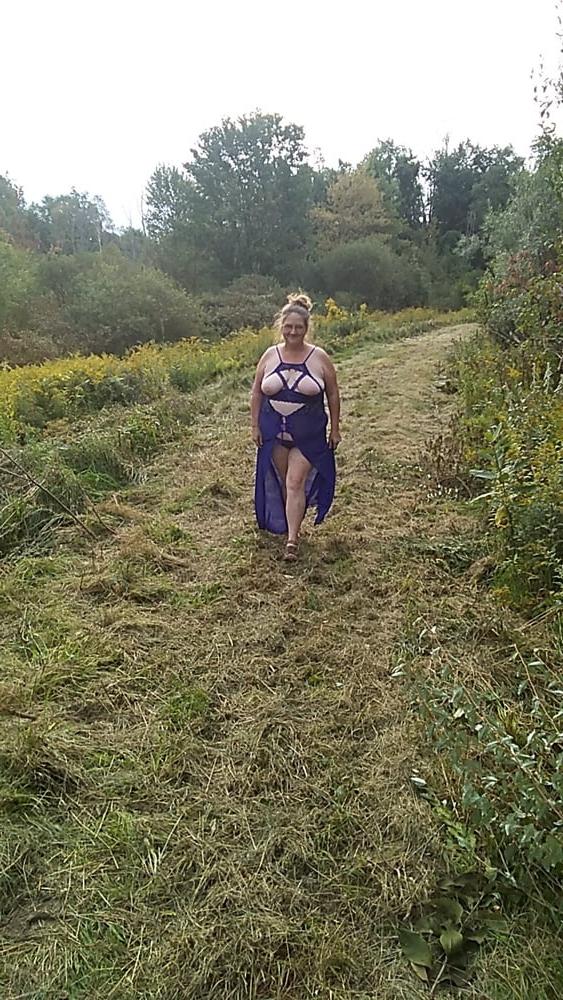 15P lingerie in nature 2