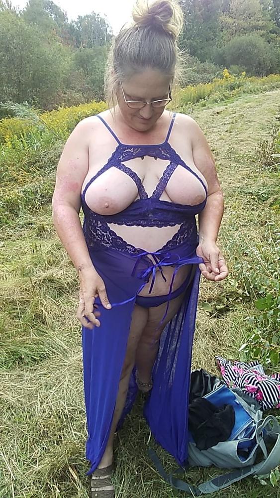 15P lingerie in nature 2