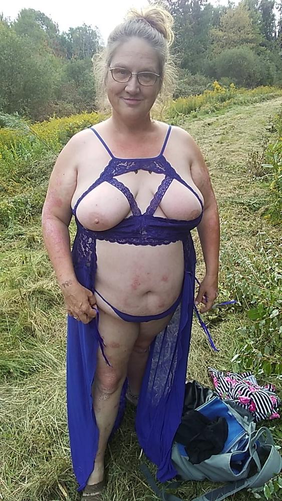 15P lingerie in nature 2