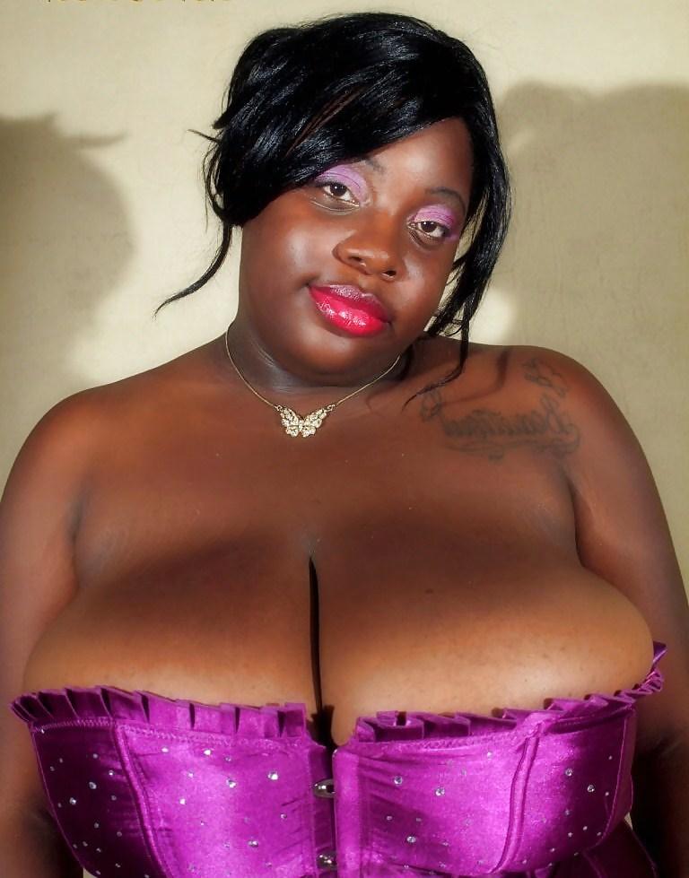 25P Big Black Saggy Breast