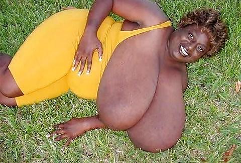 25P Big Black Saggy Breast