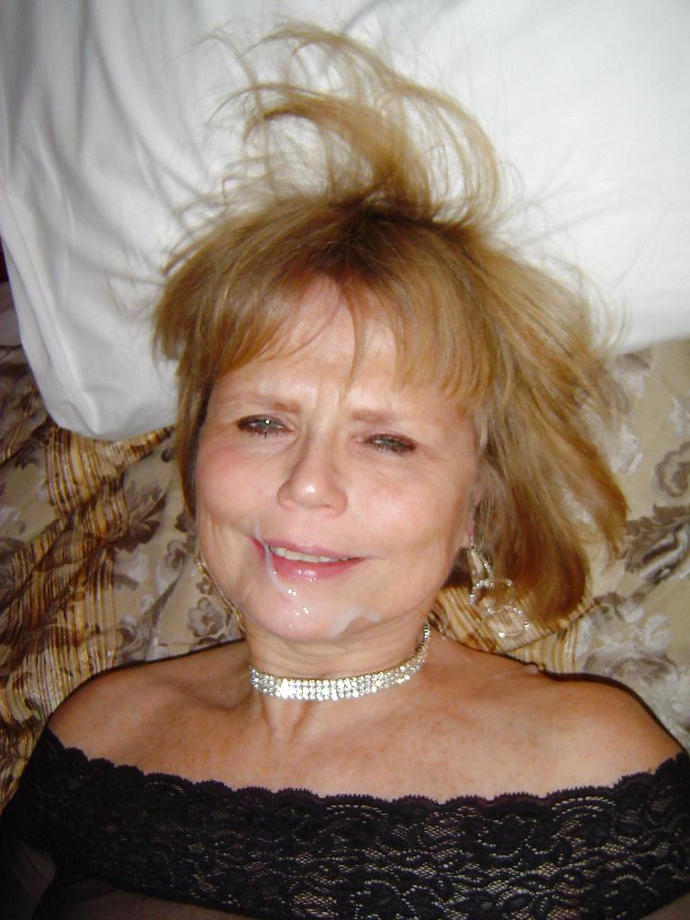 19P Mature Lady Facials