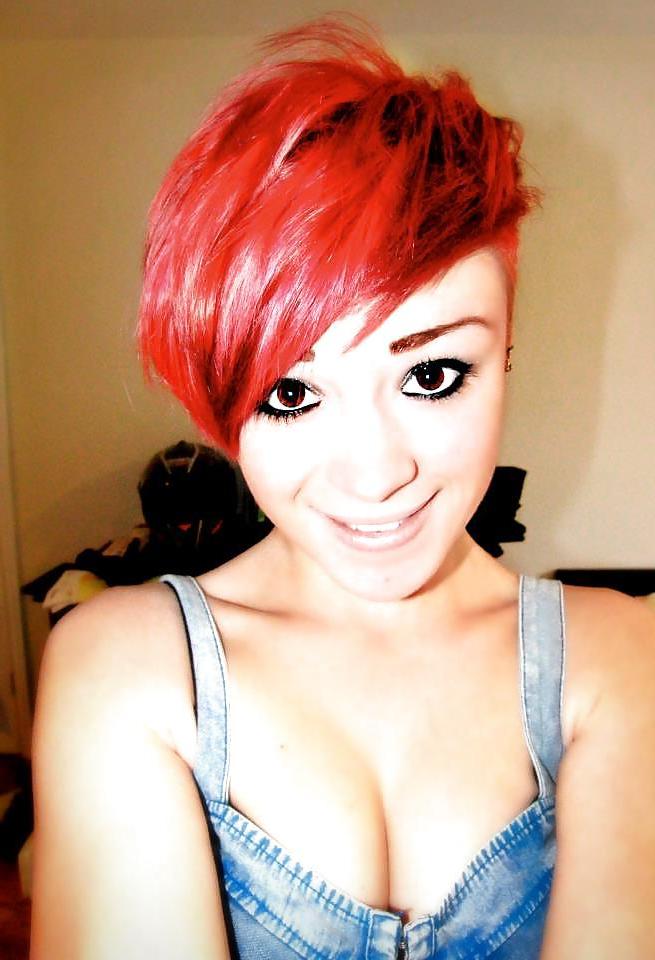 25P British Teen Slut Sophie